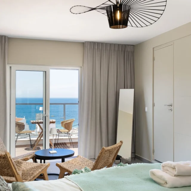 THE TOWNHOUSE 〰️ Is a charming house nestled in the former fishing village of Carvoeiro, just a leisurely two-minute stroll from the vibrant town centre.

The two bedrooms feature modern furnishings for a touch of luxury and comfort.

The Tousehouse hosts a total of 4 guests.

𝚠𝚠𝚠.𝚋𝚘𝚊𝚣𝚛𝚎𝚗𝚝𝚊𝚕𝚜.𝚌𝚘𝚖
𝚒𝚗𝚏𝚘@𝚋𝚘𝚊𝚣𝚛𝚎𝚗𝚝𝚊𝚕𝚜.𝚌𝚘𝚖
+𝟹𝟻𝟷 𝟿𝟼𝟸 𝟼𝟶𝟹 𝟺𝟾𝟶

#boazrentals #thetownhouse #qualitytime #familymoments #familylife #timetogether #countryside #vacation #algarve #carvoeiro #visitportugal #carvoeiro #villa #rentals #propertymanagement #sealife #rentalproperty ⁣#travellovers #wanderlust #portugallovers #nearthesea #holidays2024