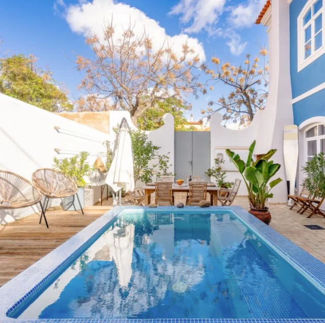 THE BLUE HOUSE 〰️ Is a charming villa nestled in the heart of the medieval village of Silves, in the Algarve region of Portugal.

This exquisite house, renowned for its striking blue tiles, sits prominently on a small square, ensuring your stay is both scenic and memorable.

The Blue House was originally built in the 19th century and has been lovingly restored, preserving the unique character of an Algarve house with its white and blue facades and terracotta roof tiles.

The house hosts a total of 8 guests.

𝚠𝚠𝚠.𝚋𝚘𝚊𝚣𝚛𝚎𝚗𝚝𝚊𝚕𝚜.𝚌𝚘𝚖
𝚒𝚗𝚏𝚘@𝚋𝚘𝚊𝚣𝚛𝚎𝚗𝚝𝚊𝚕𝚜.𝚌𝚘𝚖
+𝟹𝟻𝟷 𝟿𝟼𝟸 𝟼𝟶𝟹 𝟺𝟾𝟶

#boazrentals #thebluehouse #silves #qualitytime #familymoments #familylife #timetogether #coastline #happy  #algarve #visitportugal #beachvibes #luxuryhome #villa #rentals #summerholidays #propertymanagemento #sealife #rentalproperty ⁣#ecofriendlyliving #travellovers #sustainableliving #wanderlust #portugallovers #nearthesea #neartheocean #nearthecity #holidays2024